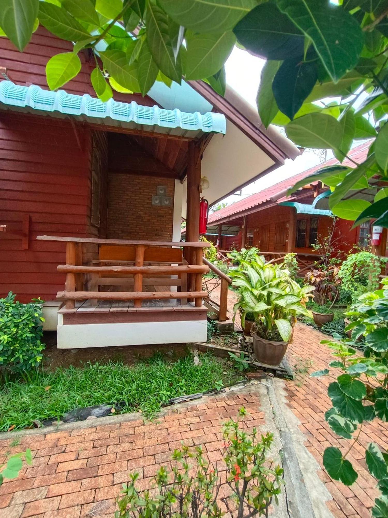 Mg Guesthouse Сукотаи Экстерьер фото