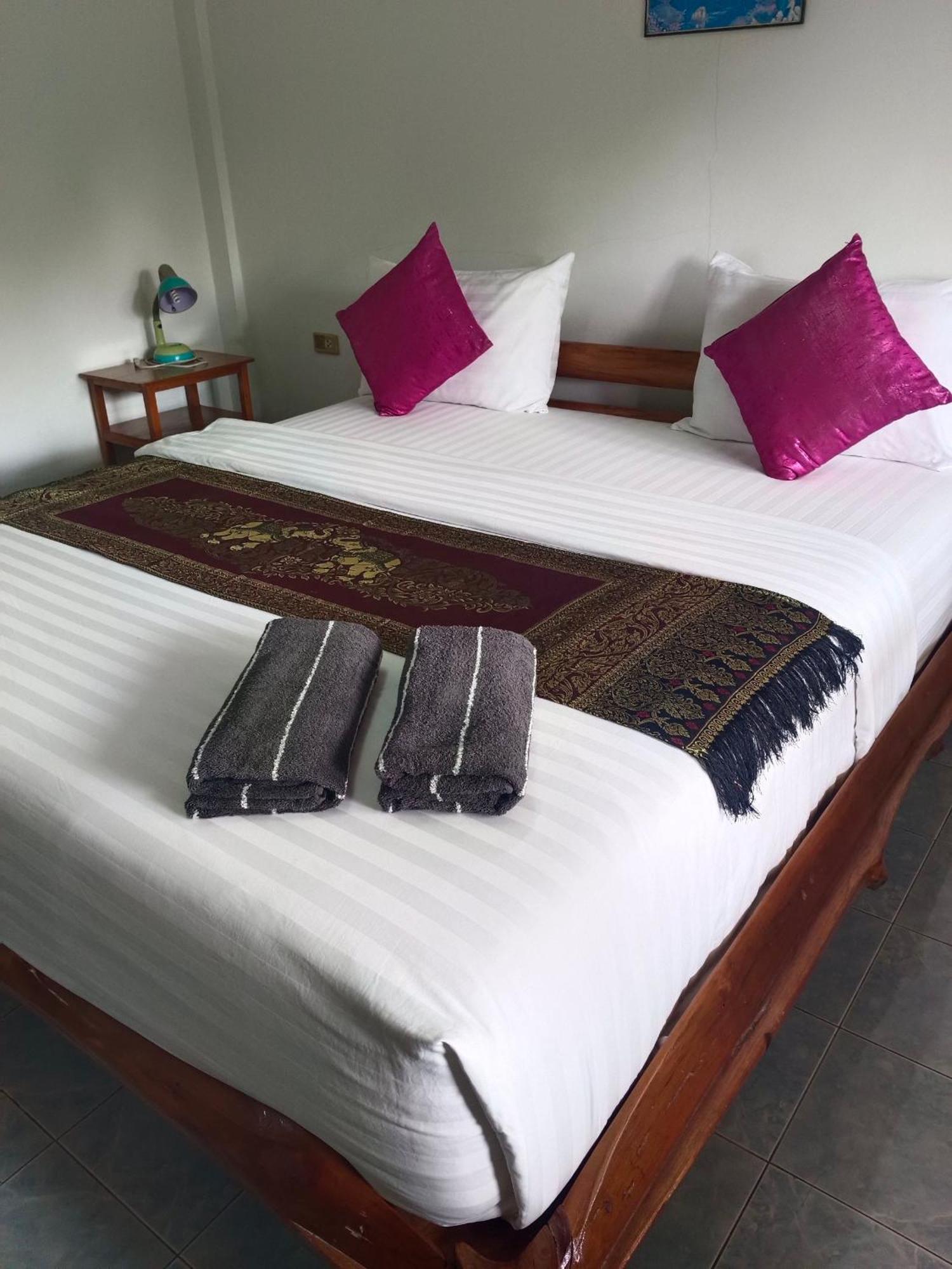 Mg Guesthouse Сукотаи Экстерьер фото